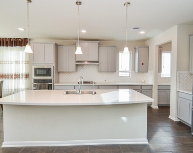 3035 Dragonlet Lane - Photo Thumbnail 29