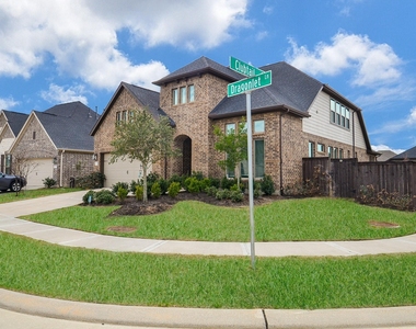 3035 Dragonlet Lane - Photo Thumbnail 3