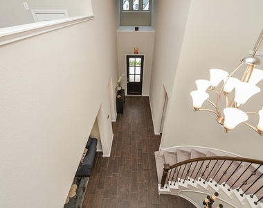 3035 Dragonlet Lane - Photo Thumbnail 11