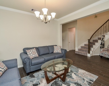 3035 Dragonlet Lane - Photo Thumbnail 36