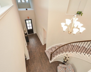 3035 Dragonlet Lane - Photo Thumbnail 10