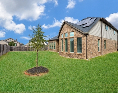 3035 Dragonlet Lane - Photo Thumbnail 44