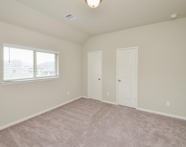 3035 Dragonlet Lane - Photo Thumbnail 6