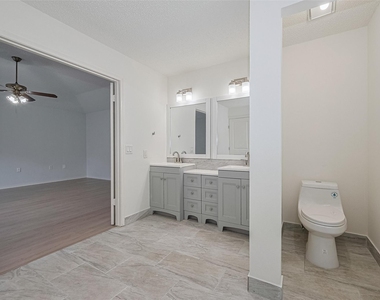 3131 Double Lake Drive - Photo Thumbnail 37