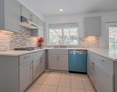3131 Double Lake Drive - Photo Thumbnail 18