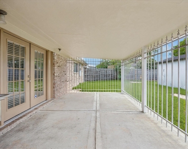 12015 Sea Shore Drive - Photo Thumbnail 9