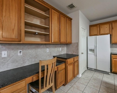 3206 Twinmont Lane - Photo Thumbnail 10