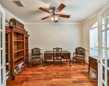 3206 Twinmont Lane - Photo Thumbnail 6