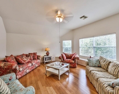 3206 Twinmont Lane - Photo Thumbnail 14