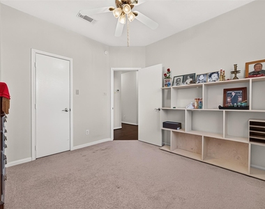 14806 Fletcher Bridge Court - Photo Thumbnail 27