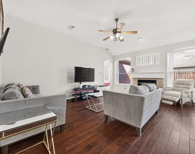 14806 Fletcher Bridge Court - Photo Thumbnail 11