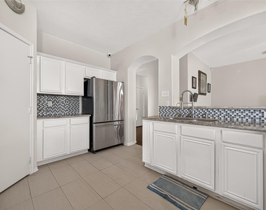 14806 Fletcher Bridge Court - Photo Thumbnail 17