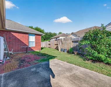 14806 Fletcher Bridge Court - Photo Thumbnail 39