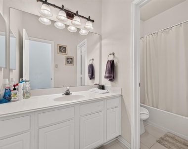 14806 Fletcher Bridge Court - Photo Thumbnail 23