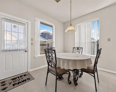 14806 Fletcher Bridge Court - Photo Thumbnail 21