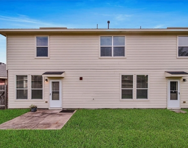 24511 Eagle Haven Drive - Photo Thumbnail 2
