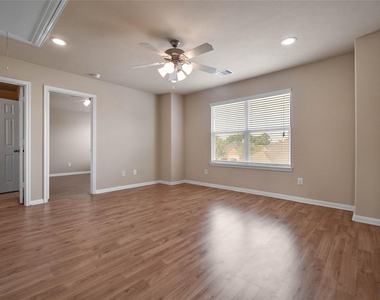 24511 Eagle Haven Drive - Photo Thumbnail 10