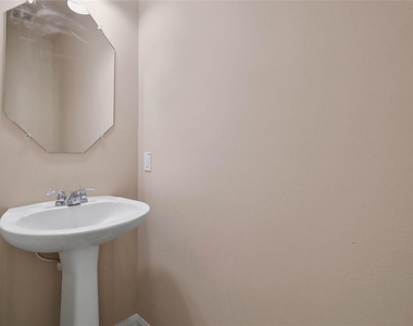 24511 Eagle Haven Drive - Photo Thumbnail 11