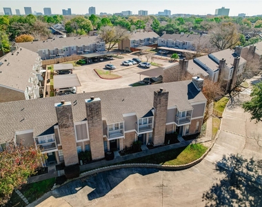 11710 Southlake Drive - Photo Thumbnail 16
