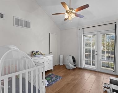 11710 Southlake Drive - Photo Thumbnail 3