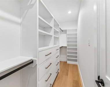 3402 Market Street - Photo Thumbnail 17