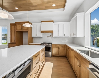 3402 Market Street - Photo Thumbnail 9