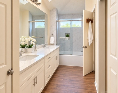 16802 Carbridge Drive - Photo Thumbnail 20