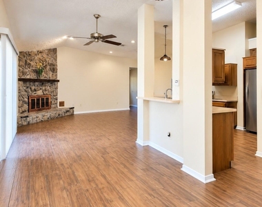 16802 Carbridge Drive - Photo Thumbnail 6