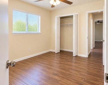16802 Carbridge Drive - Photo Thumbnail 21