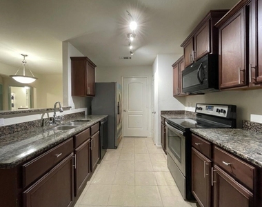 1527 Loose Stone Drive - Photo Thumbnail 7