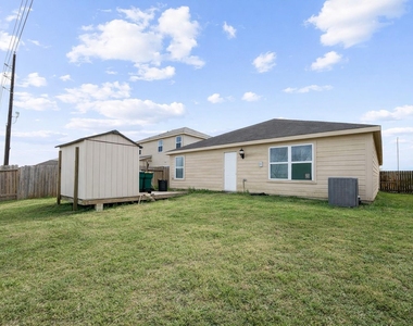 1527 Loose Stone Drive - Photo Thumbnail 2