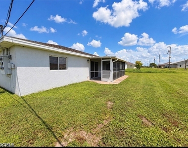 822 Diplomat Parkway E - Photo Thumbnail 12