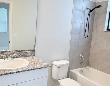 5489 Soria Avenue - Photo Thumbnail 17