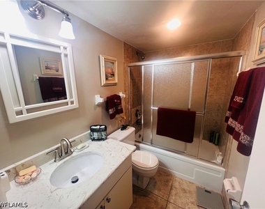 332 Charlemagne Boulevard - Photo Thumbnail 12