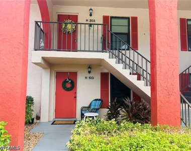332 Charlemagne Boulevard - Photo Thumbnail 2