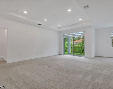 26370 Coco Cay Circle - Photo Thumbnail 9