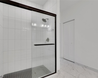 26370 Coco Cay Circle - Photo Thumbnail 15