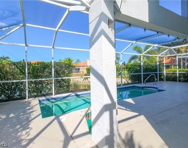 135 Lady Palm Drive - Photo Thumbnail 8