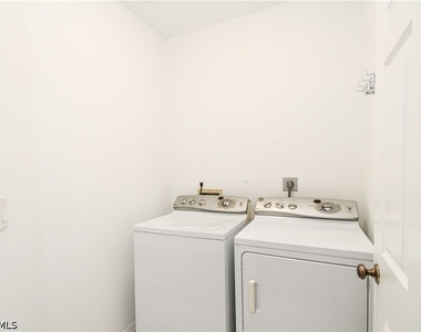 135 Lady Palm Drive - Photo Thumbnail 31