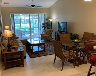8133 Chancel Court - Photo Thumbnail 7