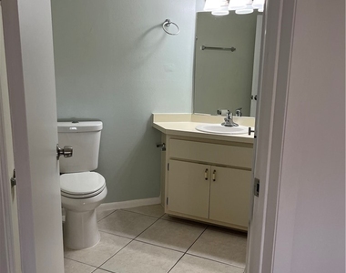 1708 Kings Lake Boulevard - Photo Thumbnail 27