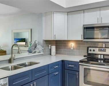 12601 Kelly Sands Way - Photo Thumbnail 10