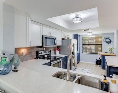 12601 Kelly Sands Way - Photo Thumbnail 11