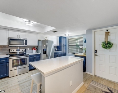 12601 Kelly Sands Way - Photo Thumbnail 6