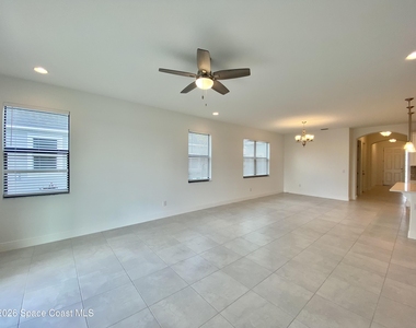3155 Blazing Star Drive - Photo Thumbnail 4