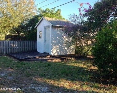 125 Wales Avenue - Photo Thumbnail 7