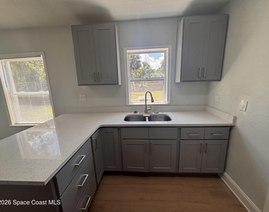 2100 Hallwood Place - Photo Thumbnail 4