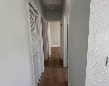 2100 Hallwood Place - Photo Thumbnail 5