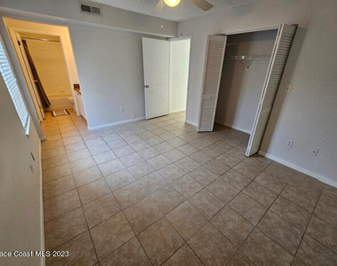 3585 Sable Palm Lane - Photo Thumbnail 10