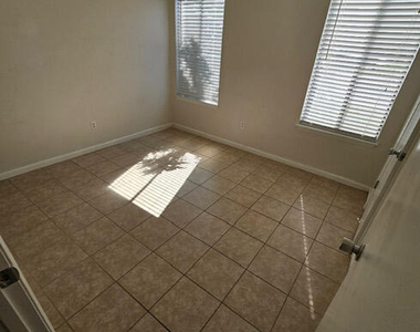 3585 Sable Palm Lane - Photo Thumbnail 13